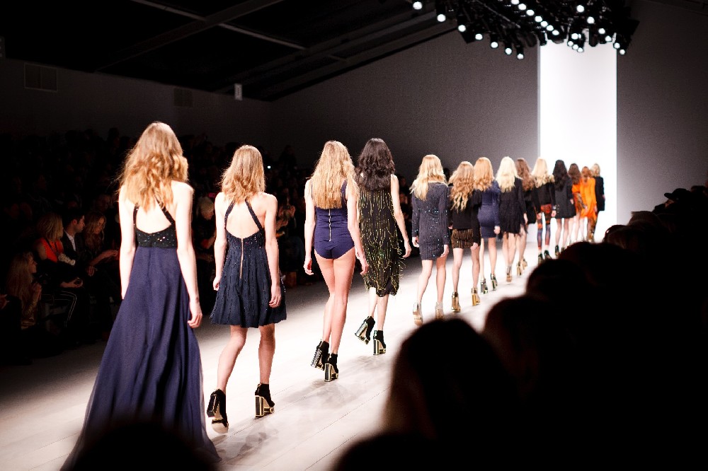 catwalk-1840941.jpg